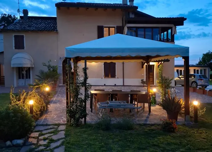 Couette-café Podere Radici - & Breakfast